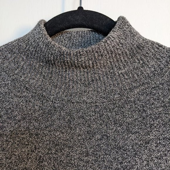Ellen Tracy Turtleneck Sweater - Picture 3 of 5